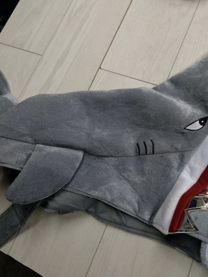 Pre-owned Vintage Near-mint Large Doggie Shark Halloween Costume - Image 2 of 4
