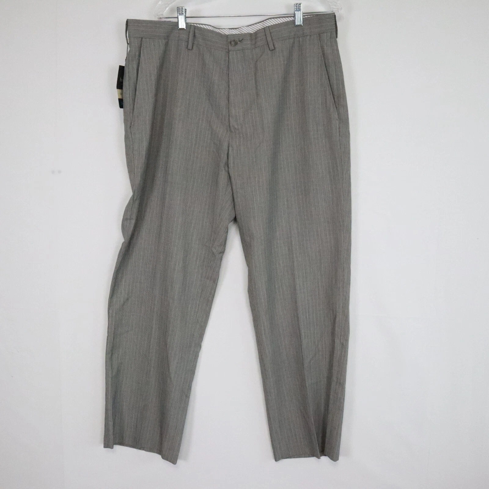 Haggar Pants Mens 38x30 Straight Fit Dress Suit Formal Flat Front Gray Plaid NWT