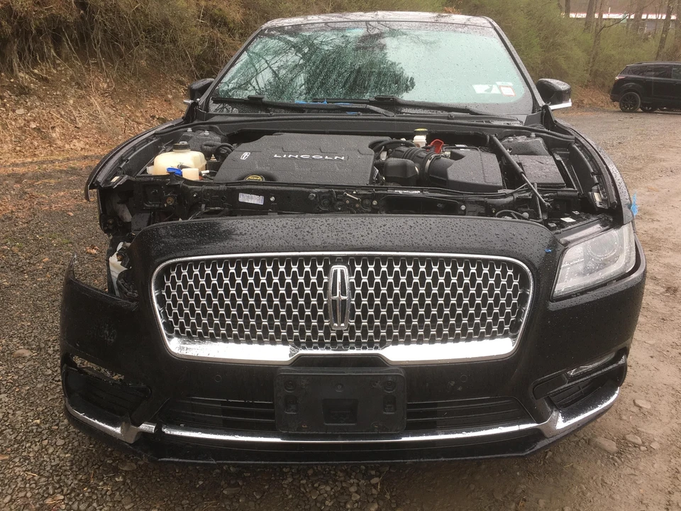 Condensador Lincoln Continental 17 18 19 20 Foto 2 de 4