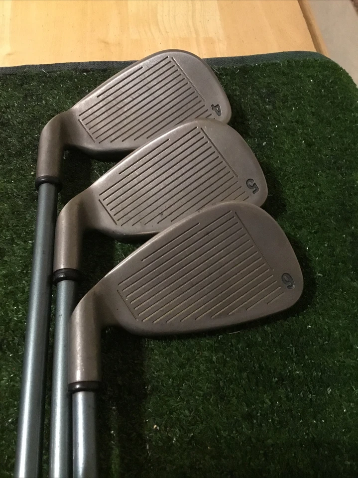 Juego de hierros Callaway Great Big Bertha para damas 4-9 gemas grafito Foto 4 de 4