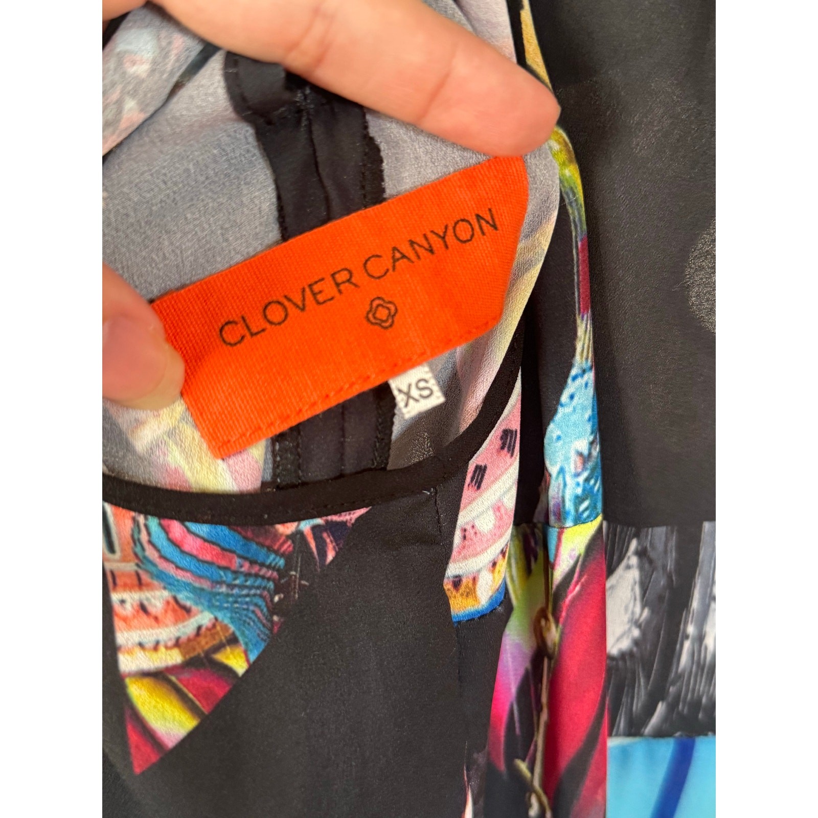 Clover Canyon Abstract Geometric Pattern Contempo… - image 5