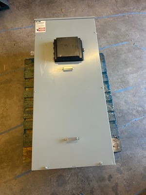 Eaton 1PMB1600RBC600 1Ph 1600A ARMS Bottom Feed Main Circuit Breaker #2-600KCMIL
