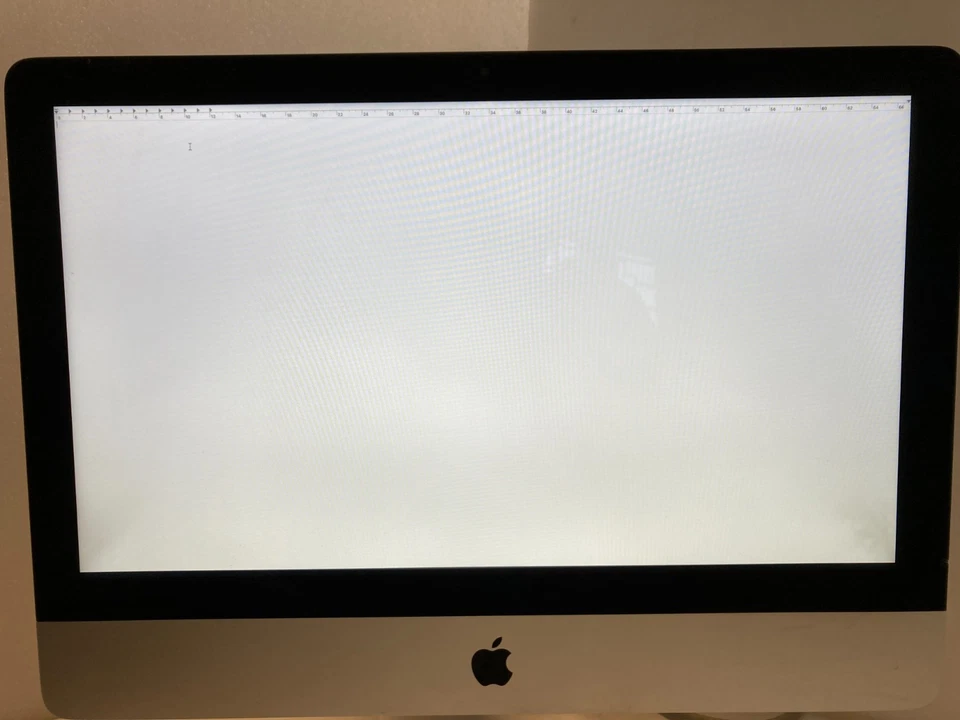 Apple IMac 21" 2015 - HDD 1TB/Ram 8GB - Senza tastiera, mouse e acces. - Immagine 3 di 4