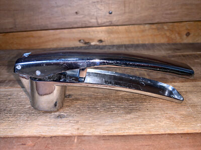 Bene Casa Heavy Duty Jumbo Cast Aluminum Garlic Press 6 1/2'' 