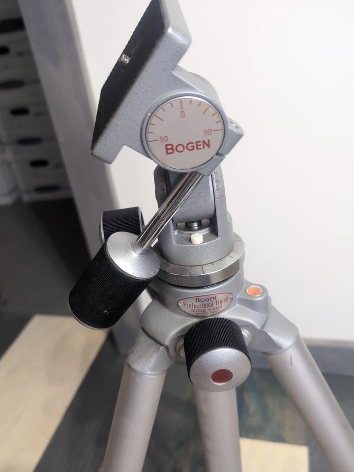 Bogen Model 3030 Tripod Professional Camera Support Made in Japan - Image 3 of 4