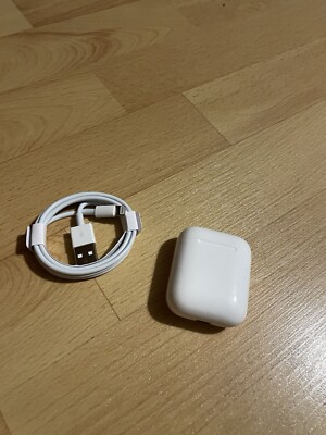 AirPods 2  Mit Lightning Ladekabel