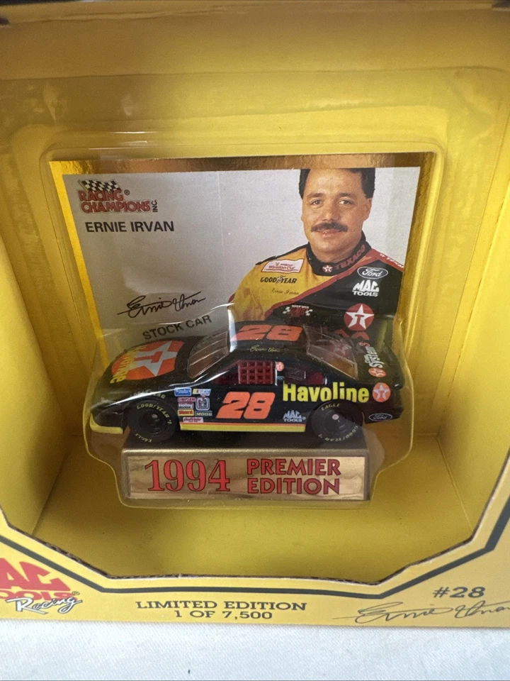 Винтажные гоночные чемпионы. NASCAR #28 Эрни Ирван литые копии с набором карт из 2 новый - Изображение 3 из 4