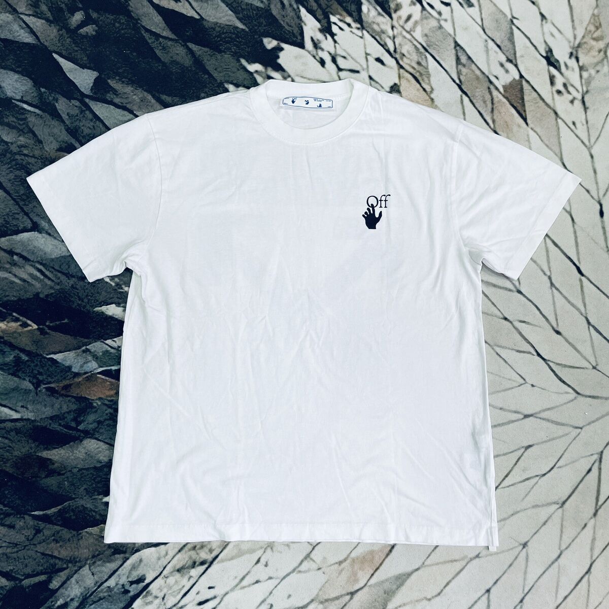 Off-White Faded Arrow AW21 T-shirt Virgil Abloh Authentic Off-White Faded Arrow AW21 T-shirt Virgil Abloh Authentic