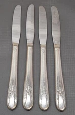 Silverplate 1940 CAMELIA Lot of 4 Table Knives Floral International Silver 