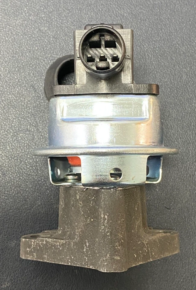 Standard Motor Products EGV528 новый клапан рециркуляции отработавших газов. Сделано в США - Изображение 2 из 4