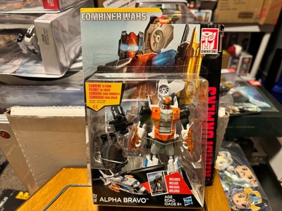 Transformers Generations Combiner Wars - Alpha Bravo