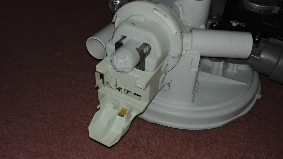 Original Siemans/Bosch/Neff dishwasher Heating Element/Drain/Sump/Pump