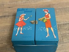 Vtg 1964 Barbie/Skipper Double Doll Carrying Blue Trunk Sheath Sensation- Read