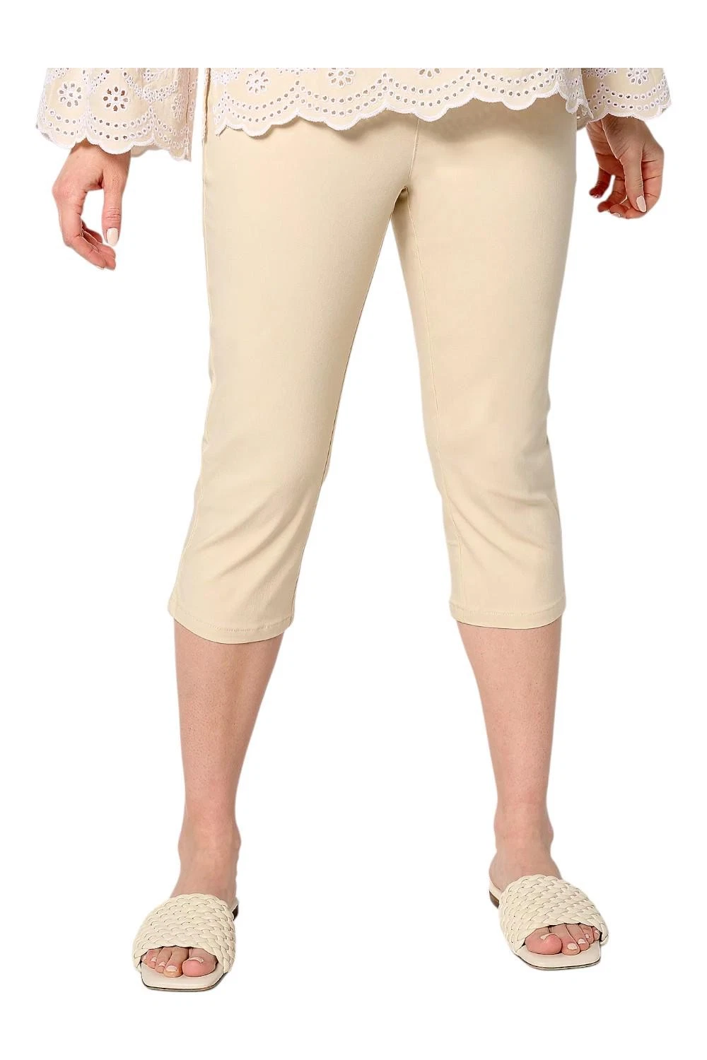 Belle by Kim Gravel Women's Citi Twill Capri Pants Sand