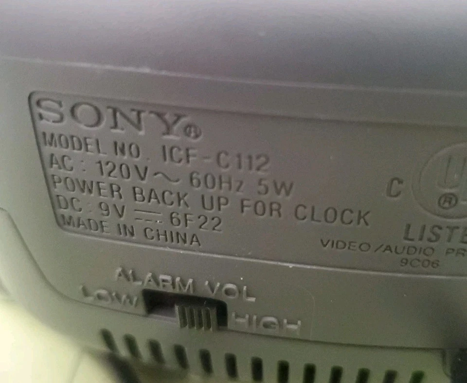 Sony Dream Machine ICF-C112 Radio AM/FM Reloj Despertador Negro/Gris Oscuro Probado/Funciona Foto 3 de 4