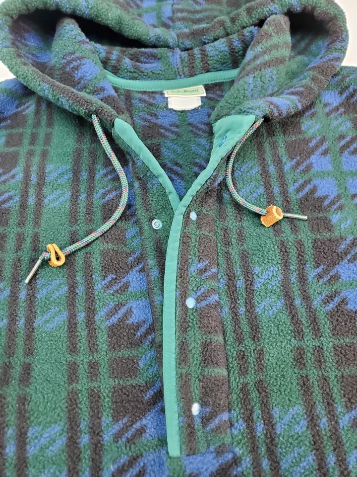 Vintage LL Bean Womens 1/4 Snap Hooded Fleece Pullover Size Medium Green - Image 4 of 4