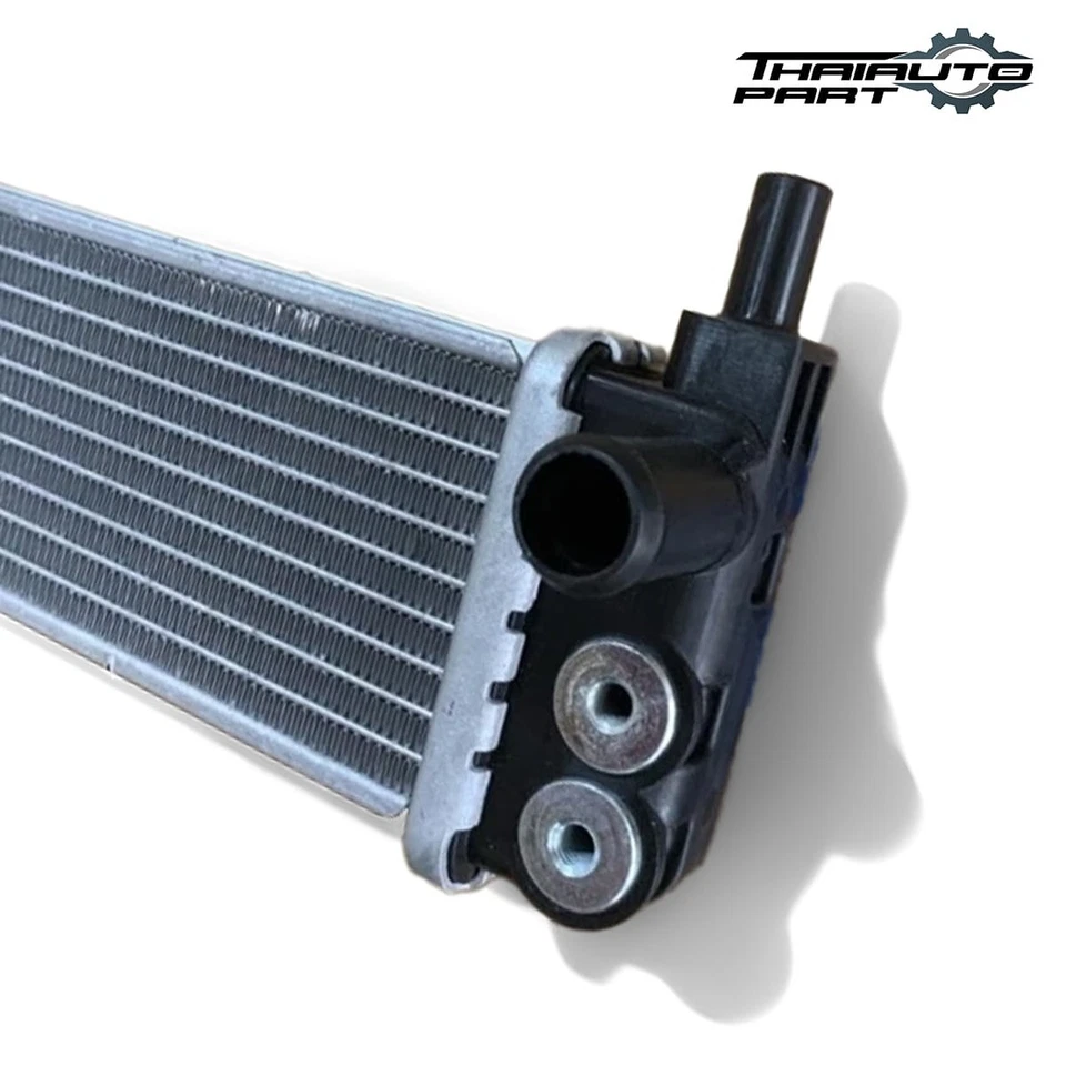 Гибридный хэтчбек для Toyota Prius 1.8 10-15 22 мм. Радиатор охлаждения с алюминиевым сердечником - Изображение 3 из 4