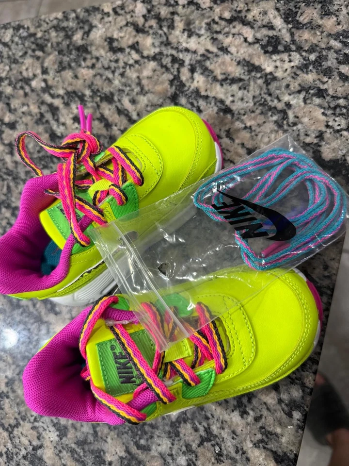 Nike Air Max 90 Cuero TD 'Volt Fire Pink' (CW5798-700) Zapatos para niños pequeños. Talla 7 Foto 2 de 4