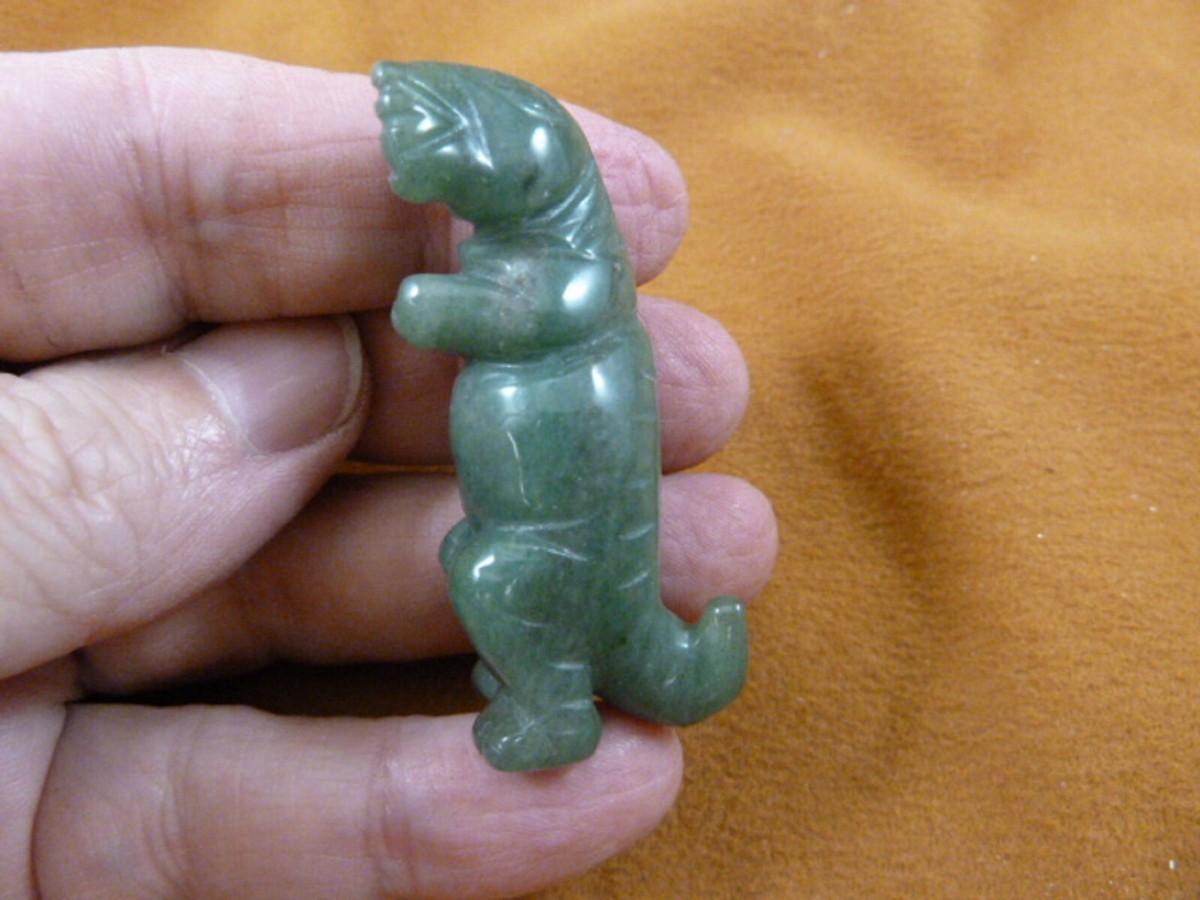 Y-DIN-TY-567) Green dino T-REX Tyrannosaurus DINOSAUR gemstone