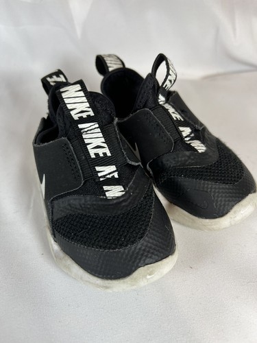 nike flex runner size 5