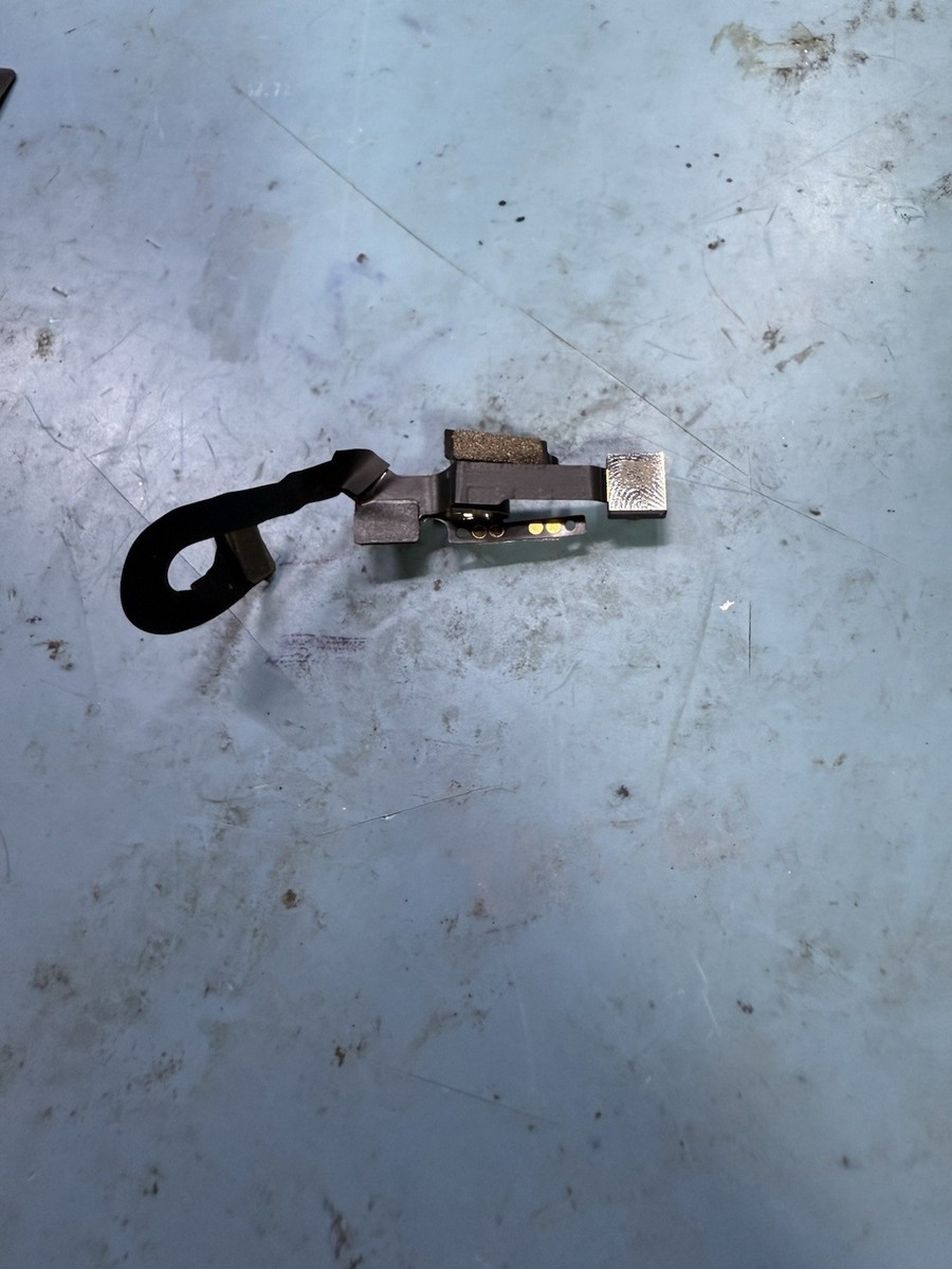 Fotocamera frontale e cavo sensore iPhone 7 Fotocamera frontale e cavo sensore iPhone 7