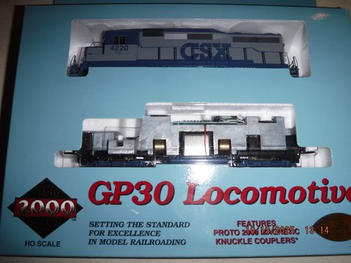 LOCOMOTORA PROTO 2000 HO CSX GP30 FASE II LIFE-LIKE #4220 con frenos dinámicos ¡NUEVA! | Zustand: New