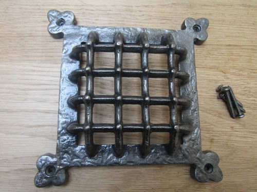VINTAGE MEDIEVAL GOTHIC WINDOW BULLION DOOR VENTILATION GRILL APERTURE COVER - Picture 8 of 8