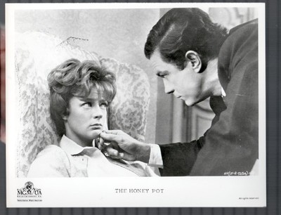 Honey Pot 8''x10'' Still Maggie Smith Cliff Robertson Suspense Mystery