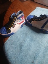 Sega Sonic Children's Size 9 Shoes
