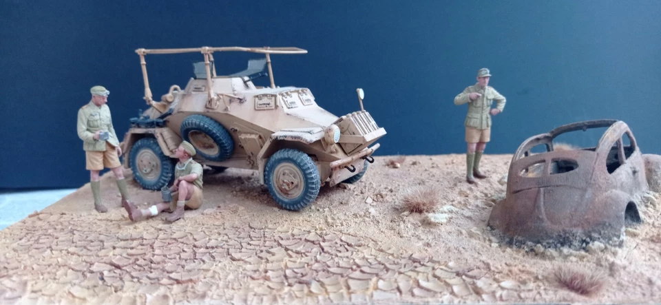 1:35 diorama DAK sdfkz 223+maggiolone distrutto+3 figure-SOLO SPEDIZIONI ITALIA - Immagine 4 di 4