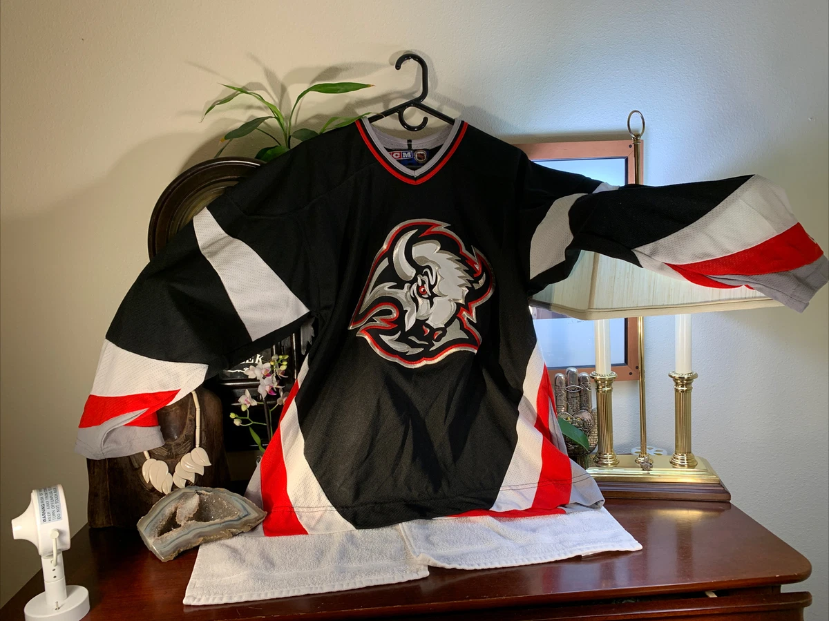 Vintage NHL Buffalo Sabers Jersey