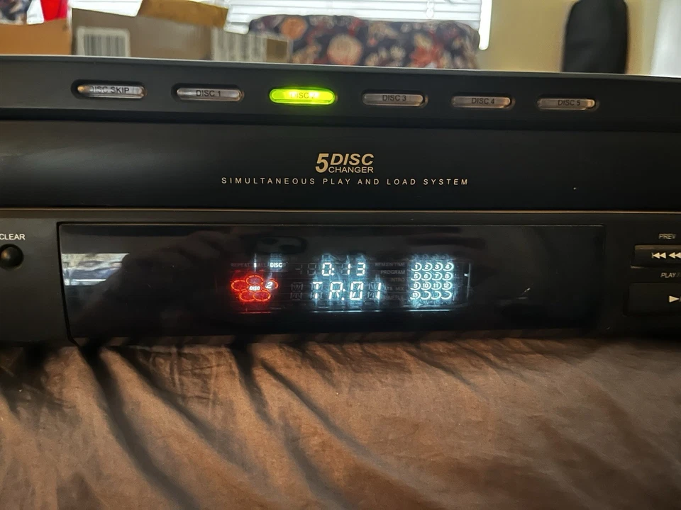 KLH  DA 1302 5 Disc Cd Changer - Image 4 of 4