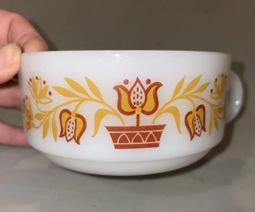Vintage Glasbake J-2711 Milk Glass Soup Mug Dutch Potted Tulip Design 4 3/4" USA