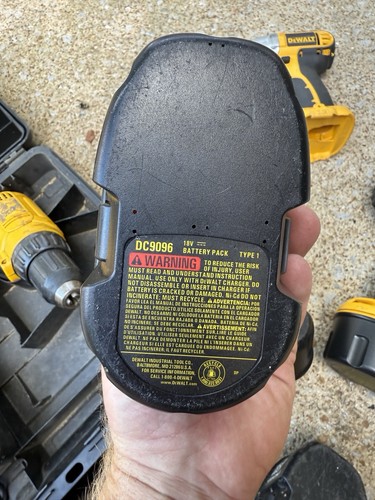 used dewalt 18v power tools - Picture 12 of 15