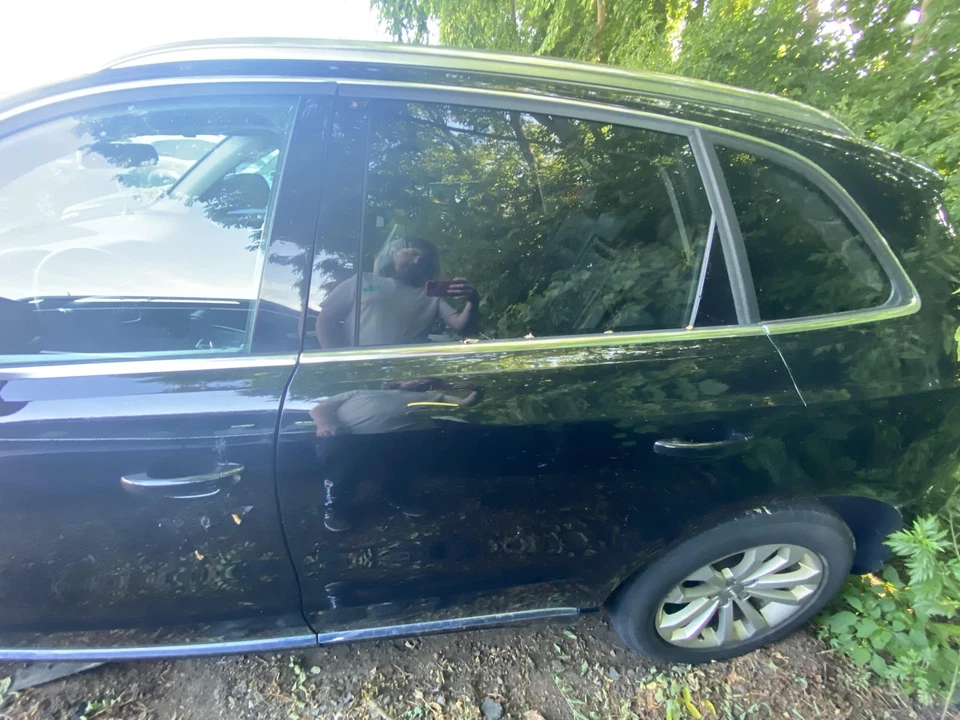 Used Rear Left Door Assembly Rear Side fits: 2014 Audi Q5 electric privacy tint - Image 4 of 4