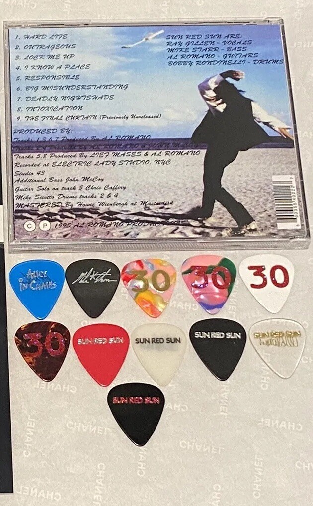 SUN RED SUN サン・レッド・サン サイン入り CD SUN RED SUN サン・レッド・サン サイン入り CD Sun Red Sun 3