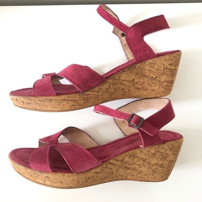 fuschia pink wedges