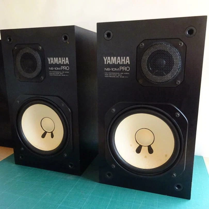 Yamaha NS 10 M PRO Two Way Speaker System Studio Monitor Matched Pair excellent