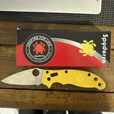SPYDERCO Manix 2 Salt Yellow Lightweight CPM MagnaCut, Plain Edge, C101PYL2
