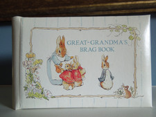 Vintage Beatrix Potter Great- Grandma's Brag Book Photo Album C.R. Gibson 1990