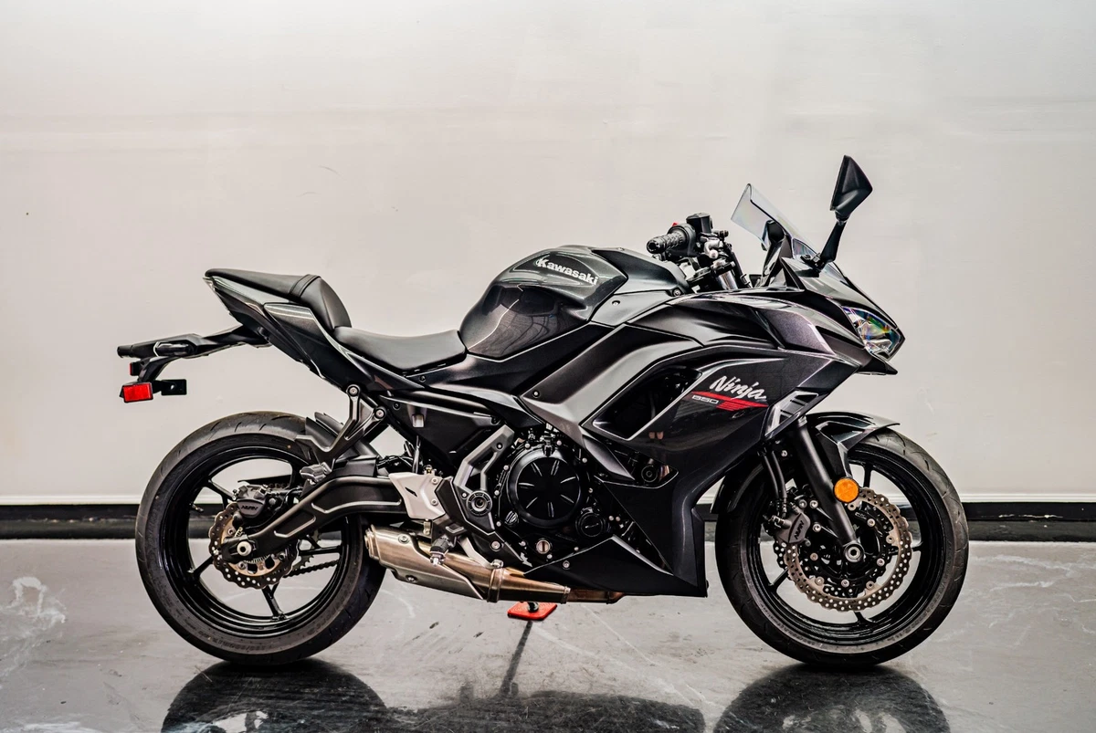 Kawasaki Less than 10,000 miles Motorcycles for Sale by Dealers