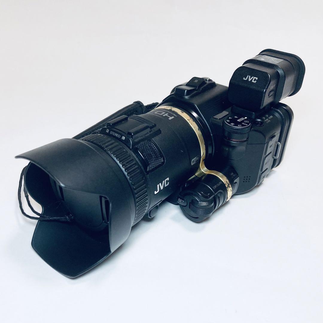 Used GC-YJ40 JVC/Kenwood Video Camera Made in 2013 with Case Used GC-YJ40 JVC/Kenwood Video Camera Made in 2013 with Case