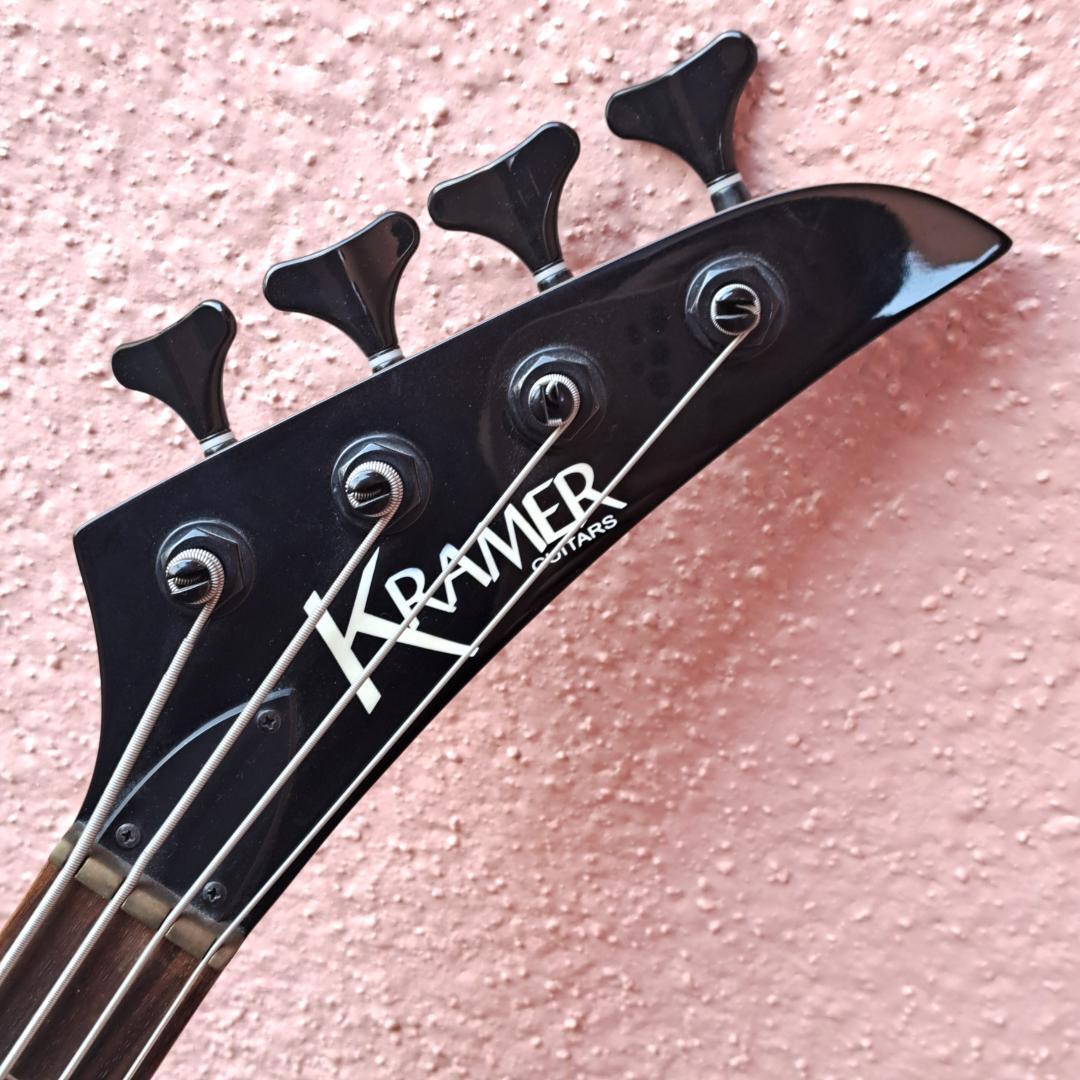 Electric Bass Guitar Kramer Striker 422S Black S/N