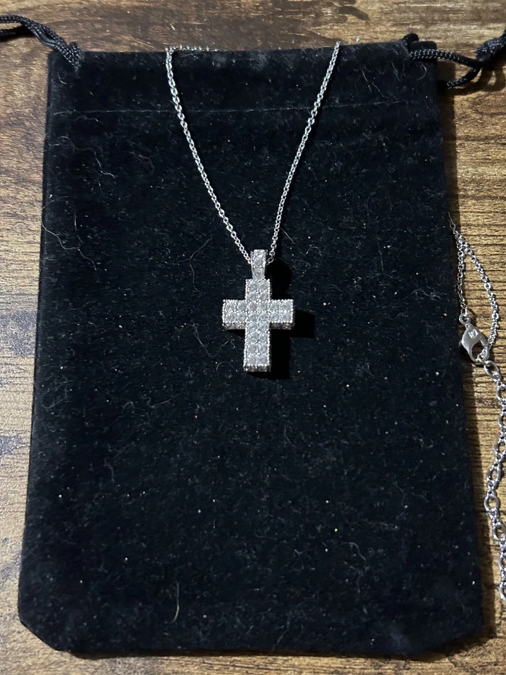 Collar colgante flotante enchapado en rodio cruz transparente Swarovski - bolsa gratis £20+ Foto 2 de 4