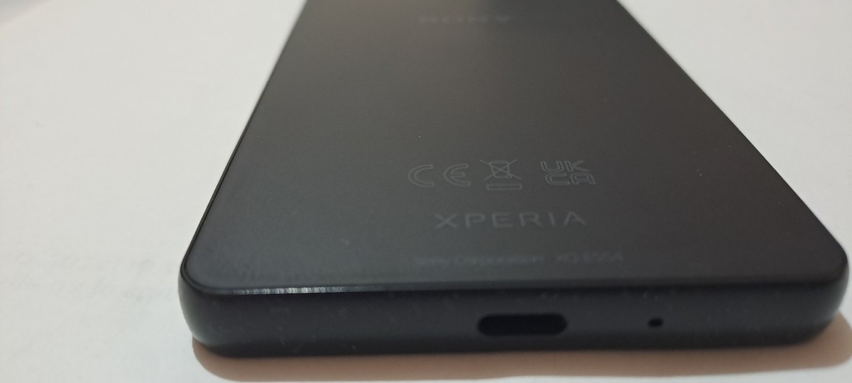Sony XPERIA 10 Vi 128GB 6GB RAM single SIM (FACTORY UNLOCKED) 6.1 
