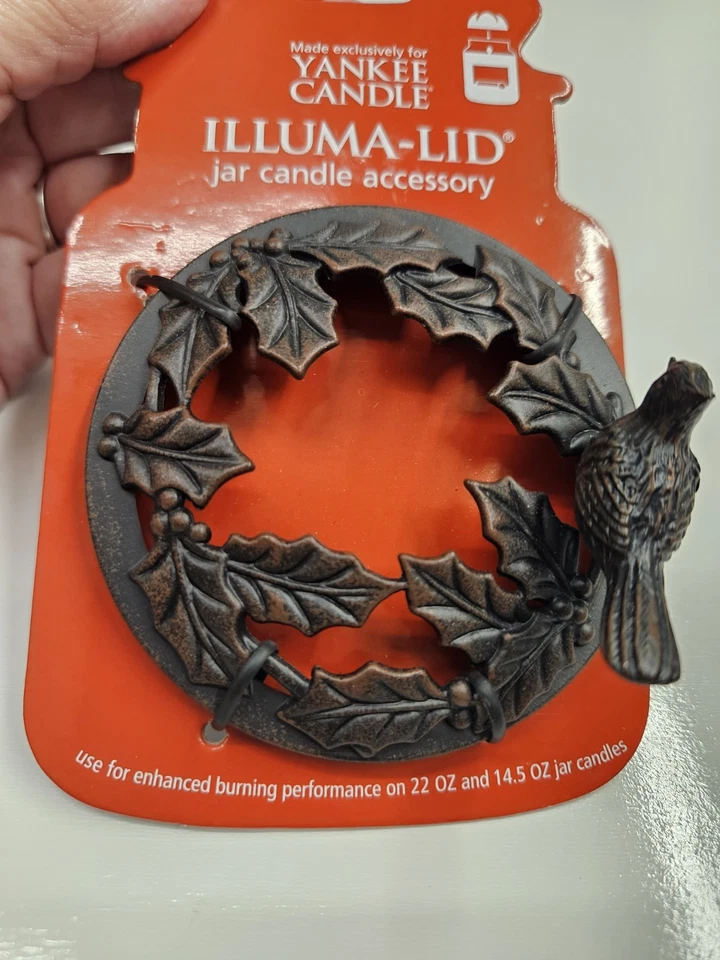 Tapa tapa Yankee Candle Illuma para tarro de 14,5 y 22 oz Candle Raised Cardinal Bird Foto 3 de 4