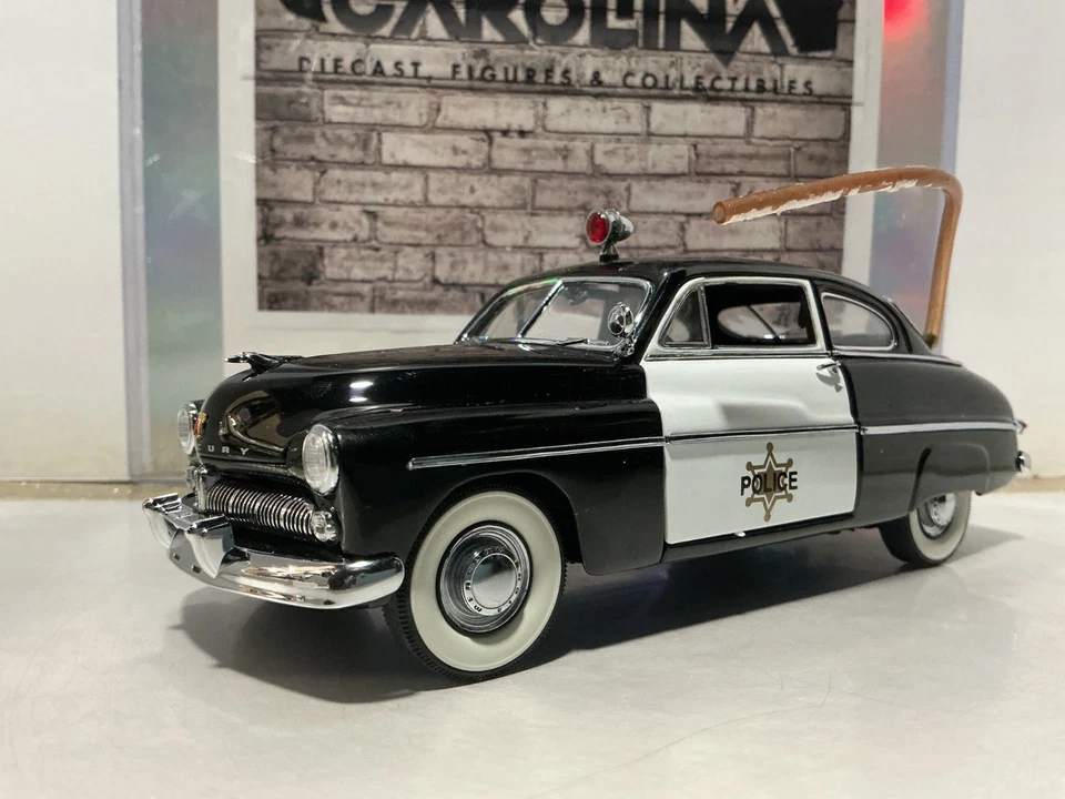 Escala 1/24 The Danbury Mint: Mercury Police Cruiser 1949 Foto 4 de 4