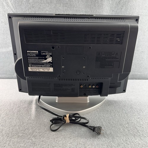 Sylvania LD155SC8 LCD TV/DVD Combo 15" Flatscreen HDTV Retro Gaming DVD NO WORK - Picture 9 of 19