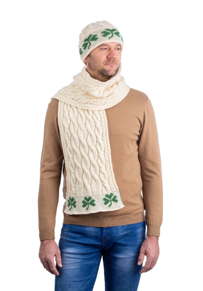 Bufanda tejida SAOL Aran bufanda tejida con cable con patrón de trébol 100 % lana merino Foto 3 de 4