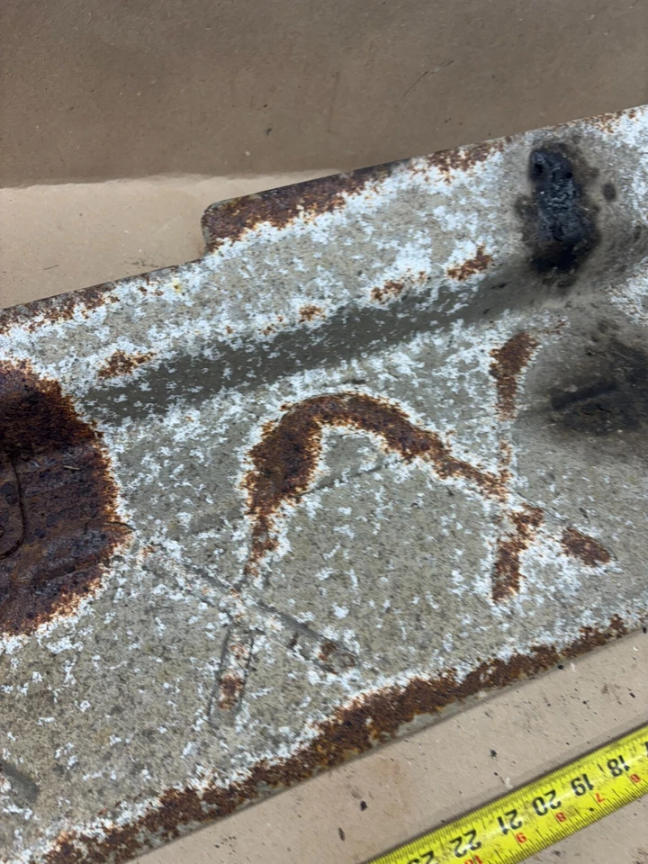 Ford F150 F250 F350 1980-1997 tanque de sillín convertidor gato placa de protección térmica 86 87 Foto 4 de 4